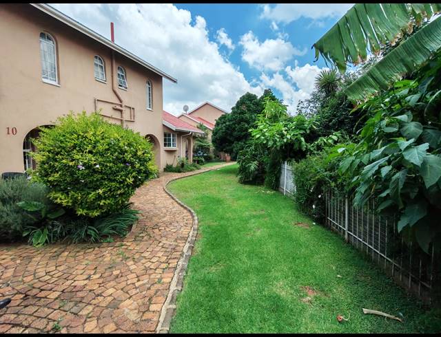 1 BEDROOM TOWNHOUSE FOR SALE IN NORKEM PARK